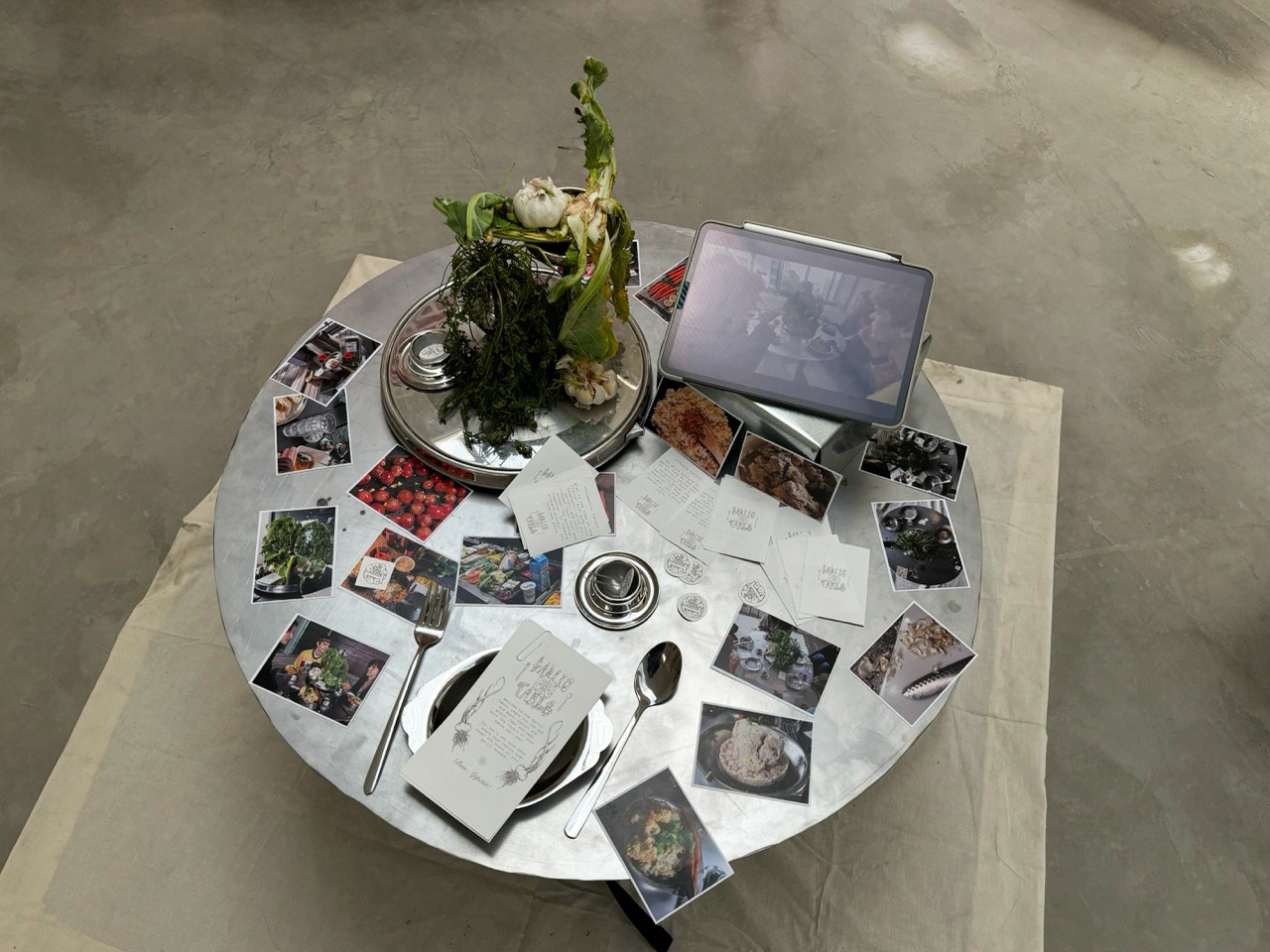 Garlic Table